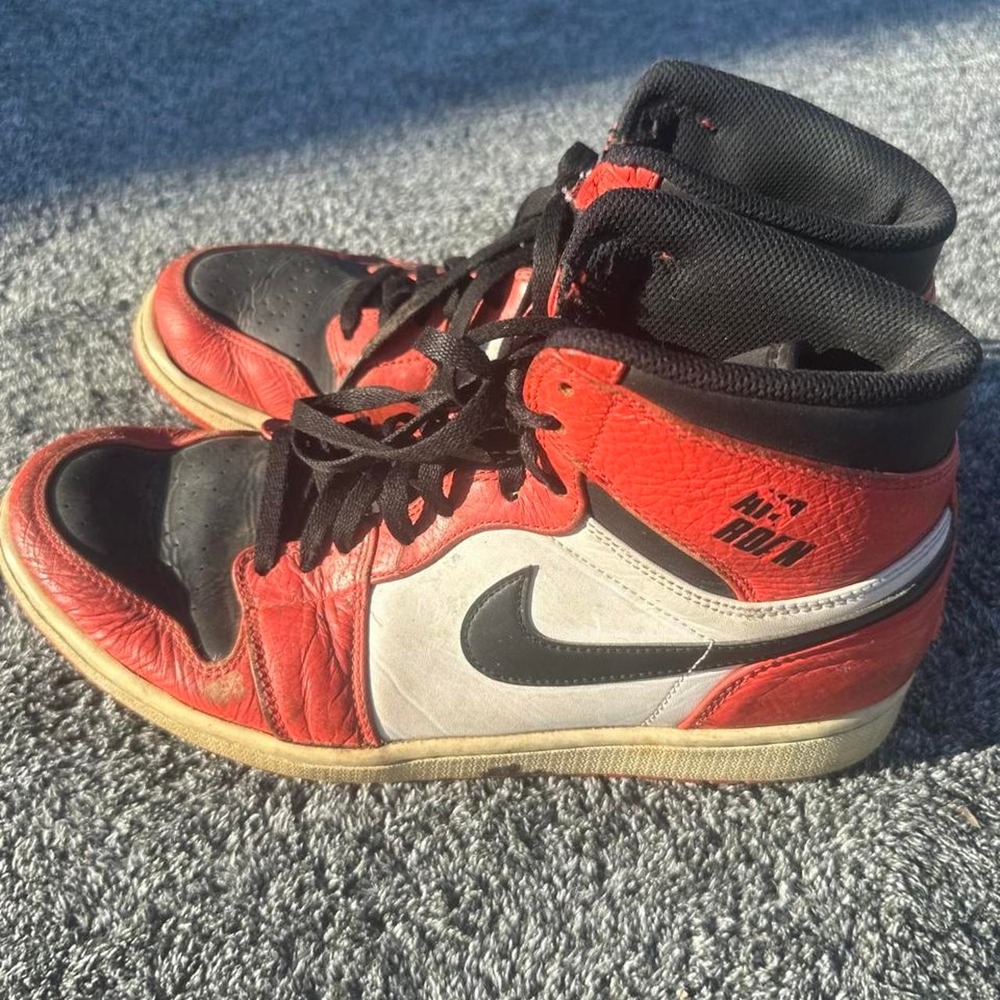 Air Jordan retro 1 high nouveau team red sneakers men 10.5